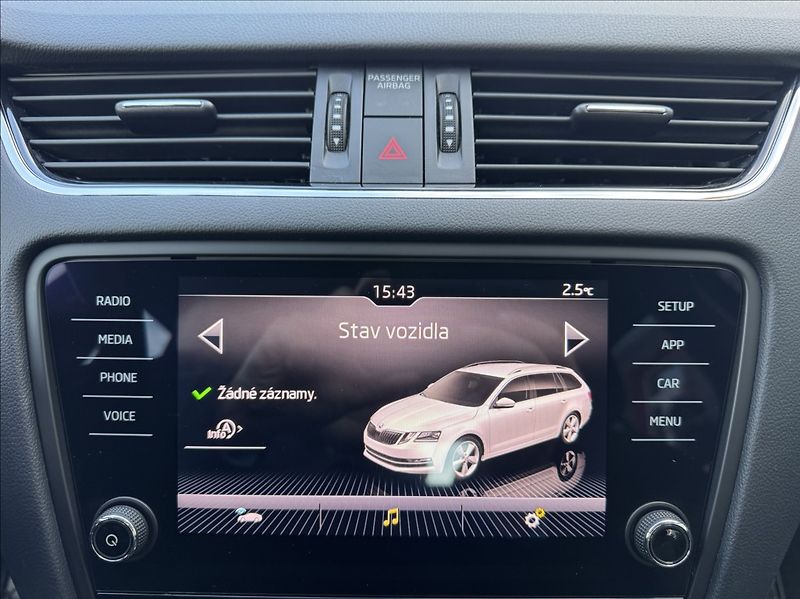 Škoda Octavia 1,5 TSI STYLE DPH 1maj původČR - fotka 41 z 50