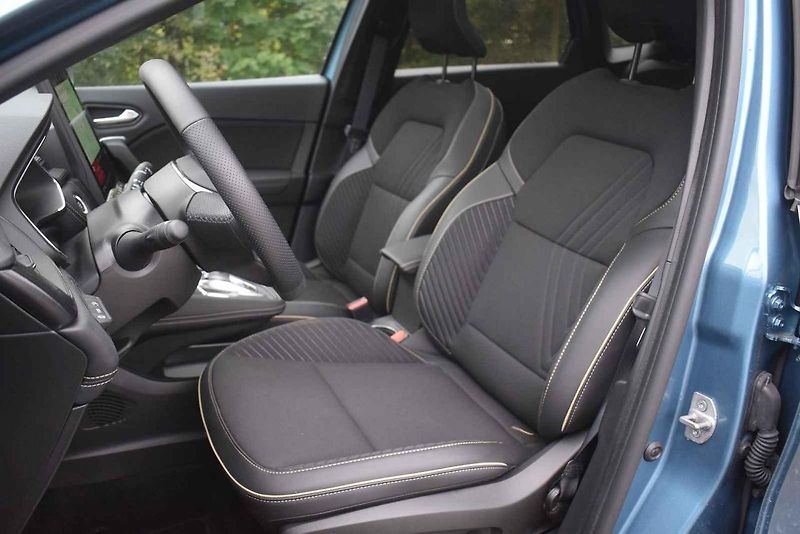 Renault Symbioz je křížencem mezi kombi a SUV