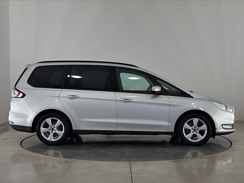 Ford Galaxy MPV - fotka 16 z 29