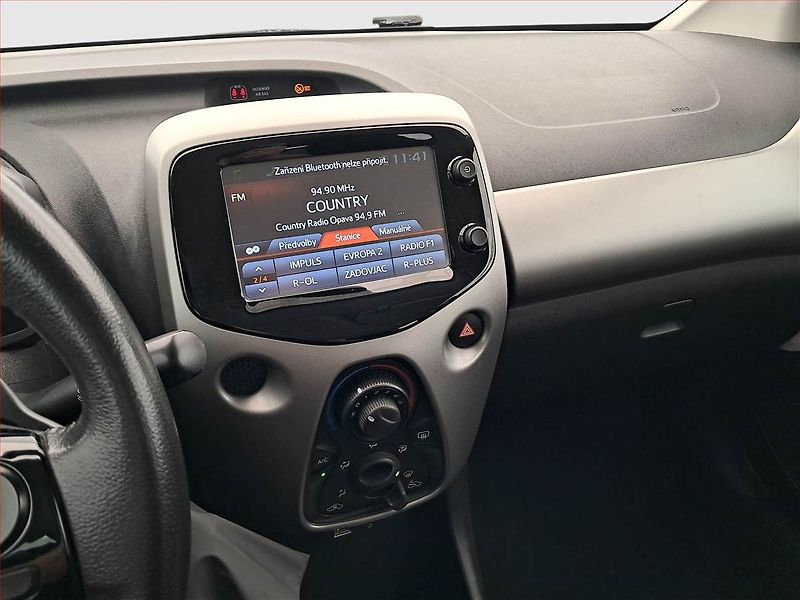 Toyota Aygo (2018) 1.0 VVT-i, Automat, Serv.kniha - fotka 12 z 23