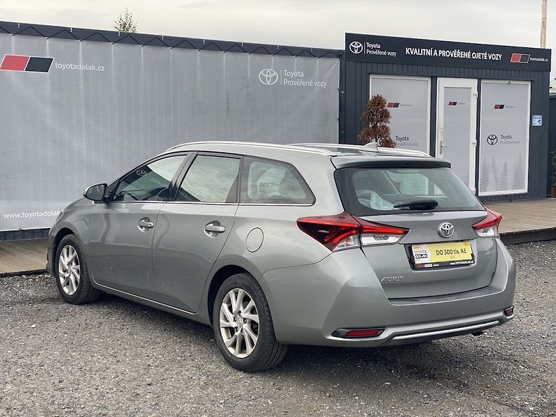 Toyota Auris 1.6i, ČR, Active, záruka - fotka 21 z 26