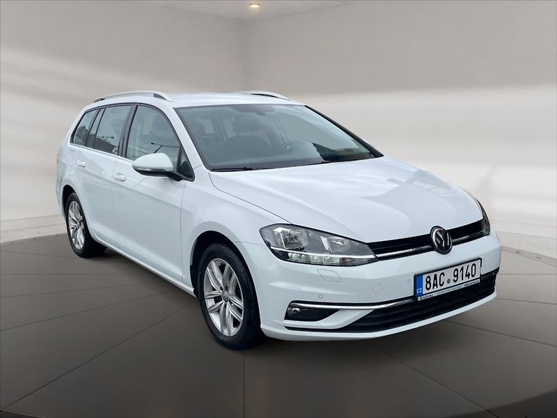 Volkswagen Golf 1,5 TSI Evo Highline - fotka 1 z 11