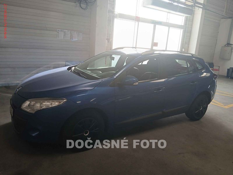 Renault Mégane (2012) 1.5 dCi, AC, tažné - fotka 1 z 3