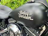 Harley-Davidson FXDB Dyna Street Bob (2017) - náhled 12
