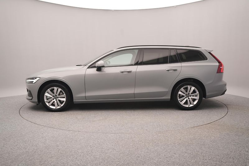 Volvo V60 (2026) B4 AUT CORE - fotka 10 z 22