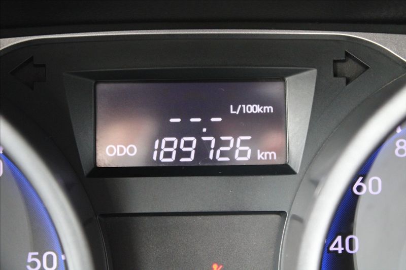Hyundai ix35 1,7 CRDI  ČR,TRIKOLOR+,TAŽNÉ - fotka 9 z 28