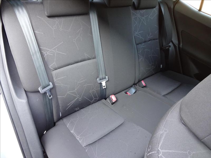 Toyota Auris 1,33 VVTi 74 kW - fotka 25 z 41