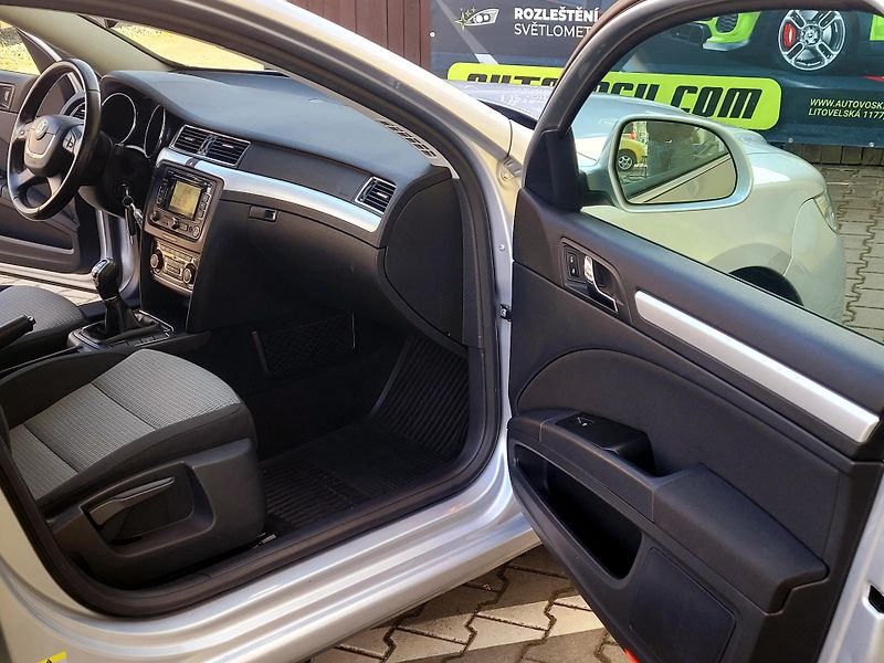 Škoda Superb TSi 1.maj, NOVÉ ROZVODY    - fotka 22 z 46