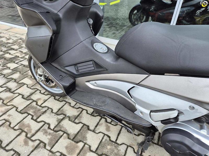 Gilera Nexus 500 (2005) - fotka 13 z 21