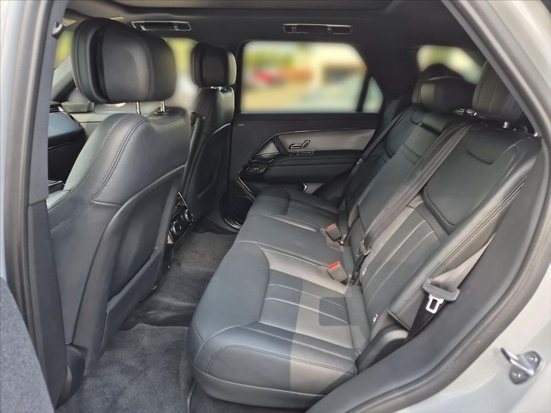 Land Rover Range Rover Sport 3,0 D300 HSE Dynamic - fotka 10 z 19