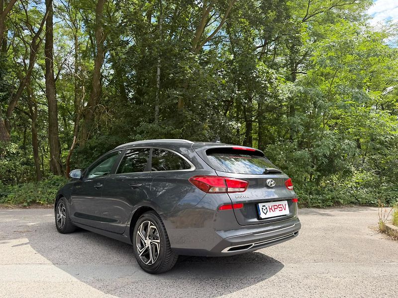Hyundai i30 (2023) 1.0 T-GDI / 88 kW, Automat - fotka 4 z 19