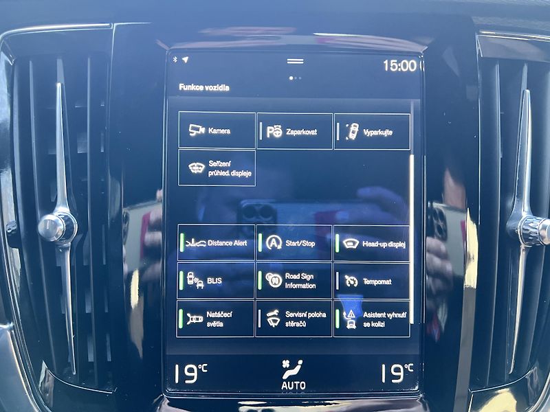 Volvo V90 T6 235kw AWD CROSS COUNTRY - fotka 27 z 52