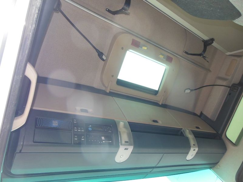 MAN TGX 18.470 XXL, LowDeck, Retarder - fotka 11 z 22
