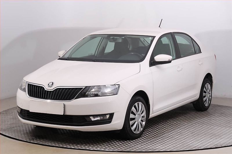 Škoda Rapid (2017) 1.6 TDI, Navi - fotka 2 z 13