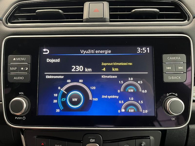 Nissan Leaf N-Connecta, 110 kW, 40kWh - fotka 64 z 72