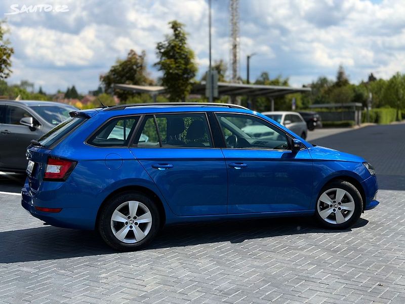 Škoda Fabia 1.0 tsi 70 kw / combi - fotka 9 z 19