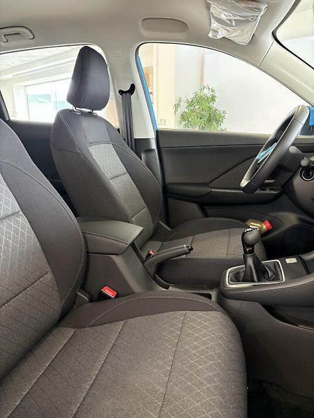 MG ZS (2025) 1.5 essential (excite) - fotka 14 z 15