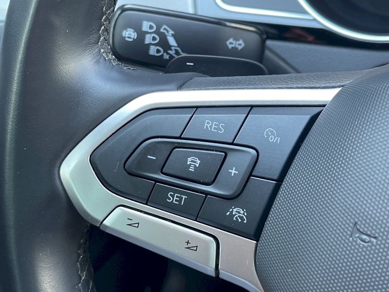 Volkswagen Passat (2023) 2.0TDI 110kW DSG Business - fotka 8 z 34