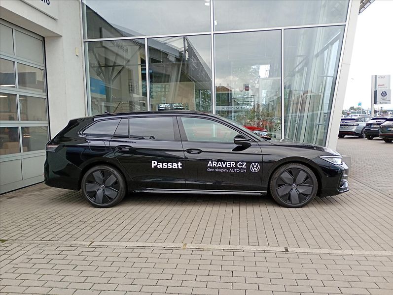 Volkswagen Passat (2026) 2,0 TDI 110kW 7DSG  R-Line Peo - fotka 4 z 20