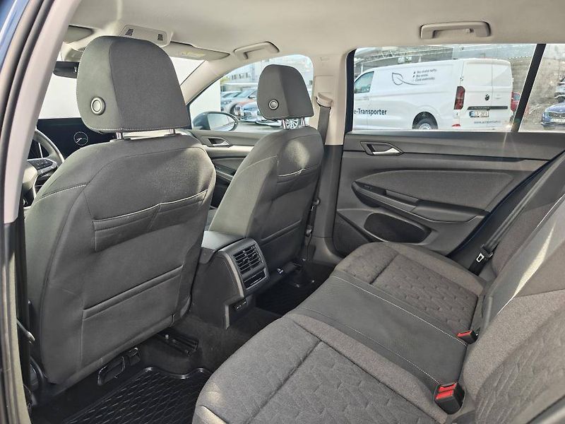 Volkswagen Golf People 7DSG mHEV 1,5eTSI - fotka 7 z 23
