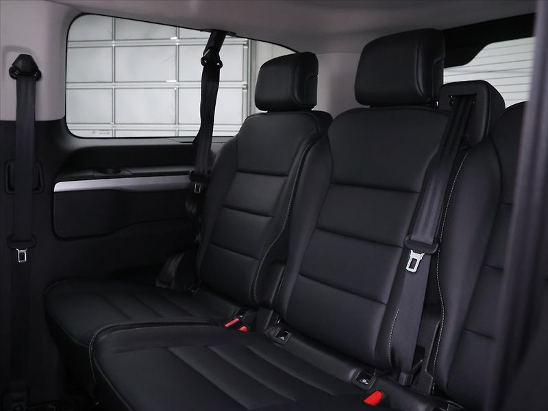 Toyota ProAce 2,0 D-4D 130KW VIP L2 CZ 1.MAJ - fotka 15 z 35