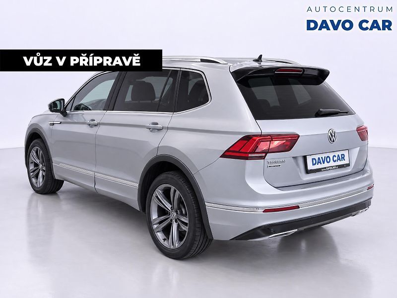 Volkswagen Tiguan 2,0 TDI 140kW 4M DSG R-Line CZ - fotka 2 z 12