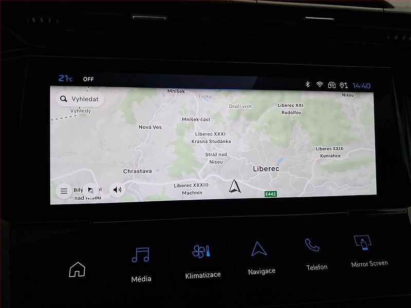 Peugeot 408 (2024) 1.2 PureTech - fotka 13 z 21
