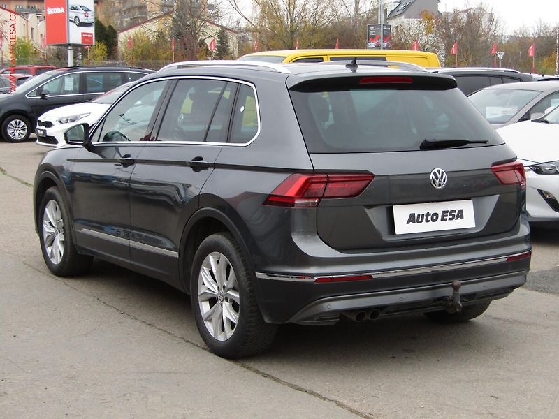 Volkswagen Tiguan (2016) 2.0 TDi, Highline, LED, panor - fotka 6 z 15