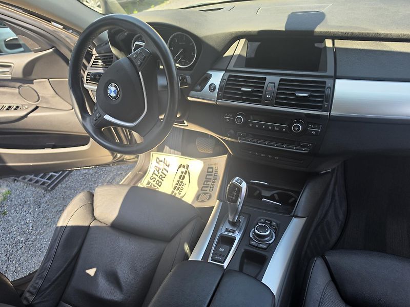 BMW X6 40D X Drive  - fotka 14 z 19