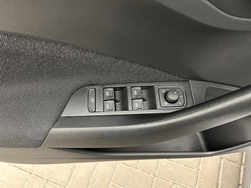 Škoda Kamiq 1.0 TS Top selection - fotka 17 z 24