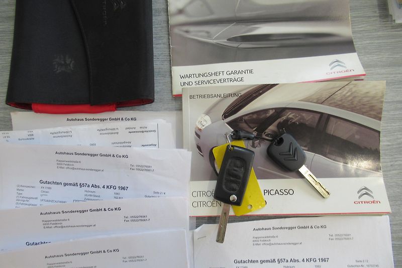 Citroën Grand C4 Picasso 1.6 HDi AUT. KLIMA 7 míst - fotka 19 z 19
