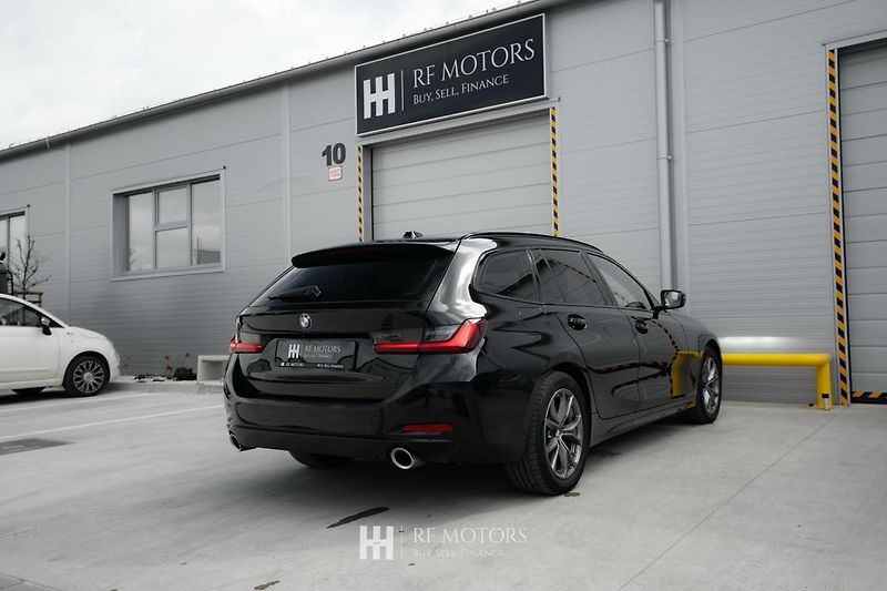 BMW Řada 3 (2022) 320d Touring 140kW Facelift - fotka 8 z 40