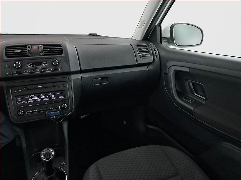 Škoda Fabia (2012) 1.2 TSI - fotka 8 z 17