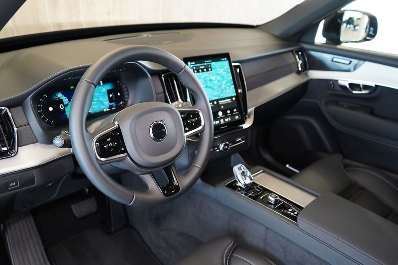 Volvo XC90 B5 PLUS Black Edition, Vzduch - fotka 17 z 49