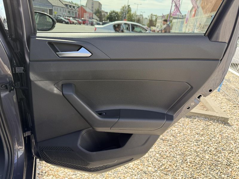 Volkswagen Taigo 1,0 TSi/85kW - People - fotka 47 z 74