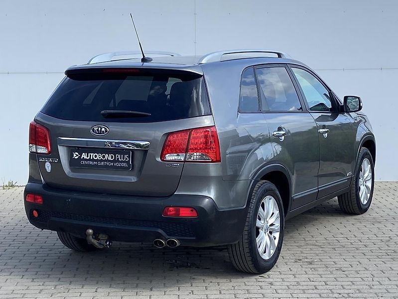 Kia Sorento 2.2 CRDI 145kW AWD AT Premium - fotka 2 z 23