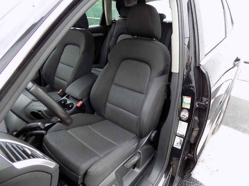 Audi Q5 (2010) 2.0TDI/4x4/Bi-xenon/LED/ - fotka 13 z 38