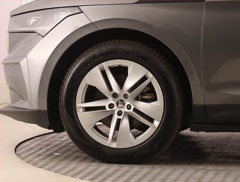 Škoda Enyaq (2022) iV 60 (62 kWh), SoH 93% - fotka 15 z 28