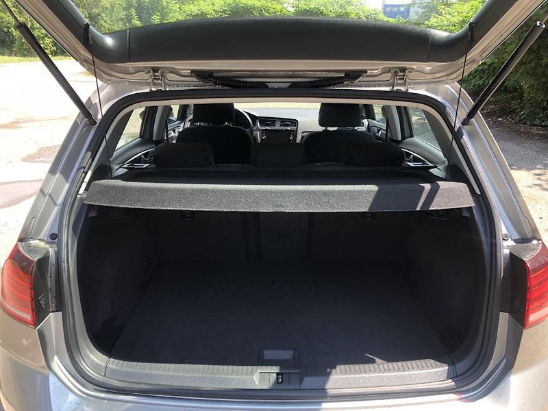 Volkswagen Golf (2018) 2018 - FACELIFT - 1.0 TSI-81KW - fotka 8 z 14