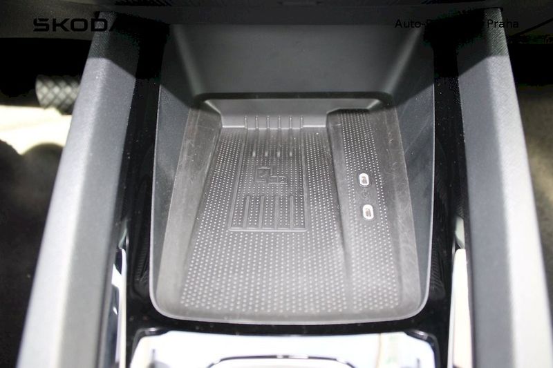 Škoda Octavia (2024) Top Selection 2,0 TDI 110kW DS - fotka 11 z 25