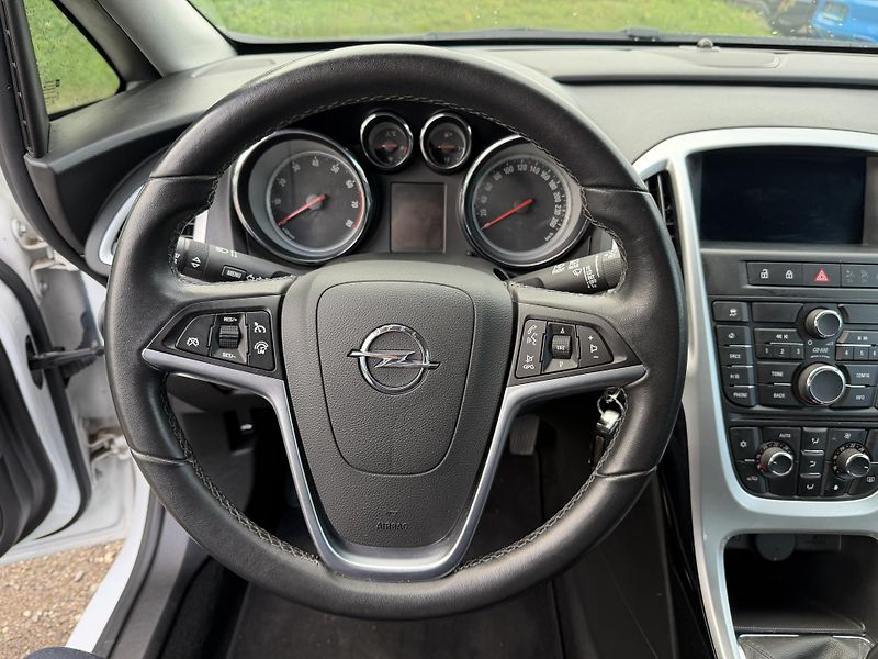 Opel Astra 1.6i - fotka 18 z 22