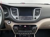 Hyundai Tucson (2017) 2.0 CRDi 4x4, ČR, Style - náhled 12