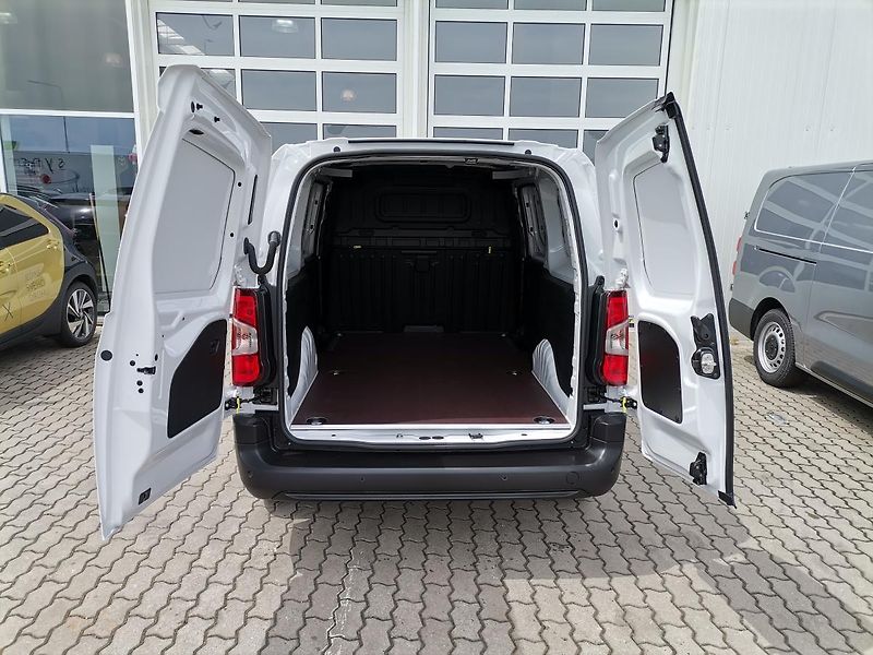 Toyota ProAce City (2025) LWB 130K Multimédia SmartCargo - fotka 6 z 12