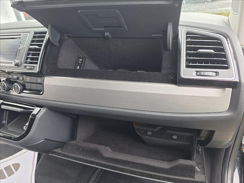 Volkswagen Multivan 2,0 TDi DSG BULLI KŮŽE 7 míst - fotka 36 z 50