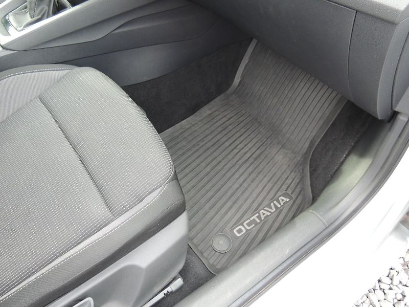 Škoda Octavia (2020) 1.5TSi,110kw,Combi,ČR,1maj. - fotka 43 z 58
