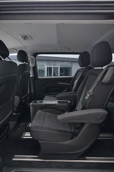 Mercedes-Benz Třídy V (2021) 2.0 /174kW - fotka 9 z 19