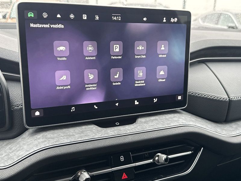 Škoda Kodiaq (2024) 2.0 TDI 4x4 DSG Exclusive Sele - fotka 23 z 36