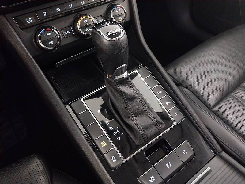Škoda Superb (2016) Laurin&Klement 2.0 TDI - fotka 13 z 26