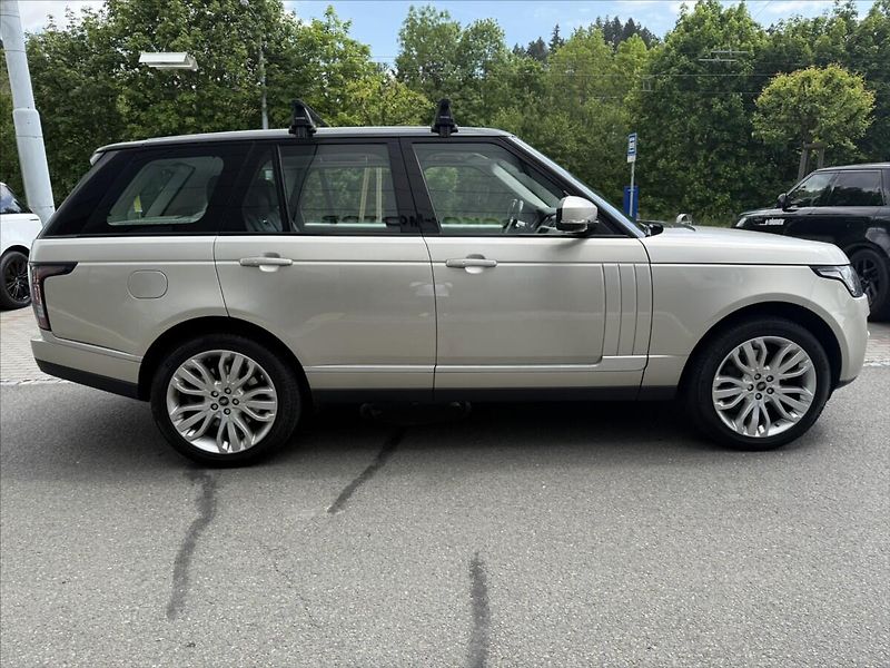 Land Rover Range Rover 4,4 AUTOBIOGRAPHY SDV8 - fotka 6 z 23