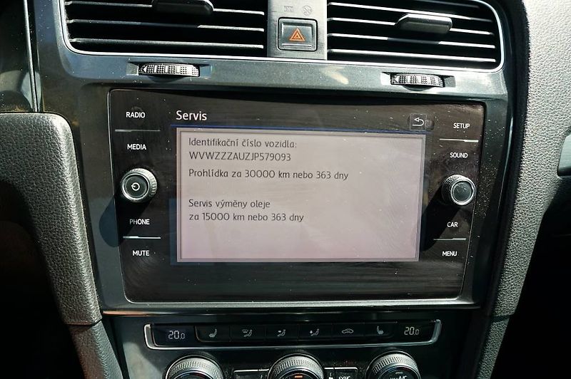 Volkswagen Golf Variant (2018) MATCH 1,0 TSI 81 kW - fotka 30 z 37